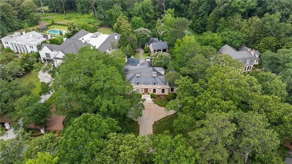 3212 Arden Road Nw, Atlanta, Georgia 30305, 4 Bedrooms Bedrooms, ,3 BathroomsBathrooms,Residential,For Sale,3212 Arden Road Nw,7573854