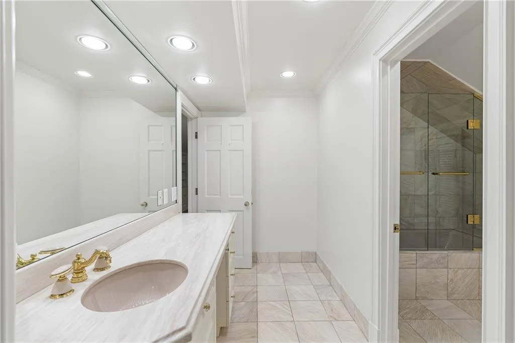 3212 Arden Road Nw, Atlanta, Georgia 30305, 4 Bedrooms Bedrooms, ,3 BathroomsBathrooms,Residential,For Sale,3212 Arden Road Nw,7573854