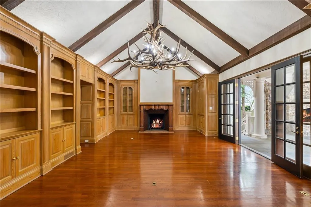 3212 Arden Road Nw, Atlanta, Georgia 30305, 4 Bedrooms Bedrooms, ,3 BathroomsBathrooms,Residential,For Sale,3212 Arden Road Nw,7573854
