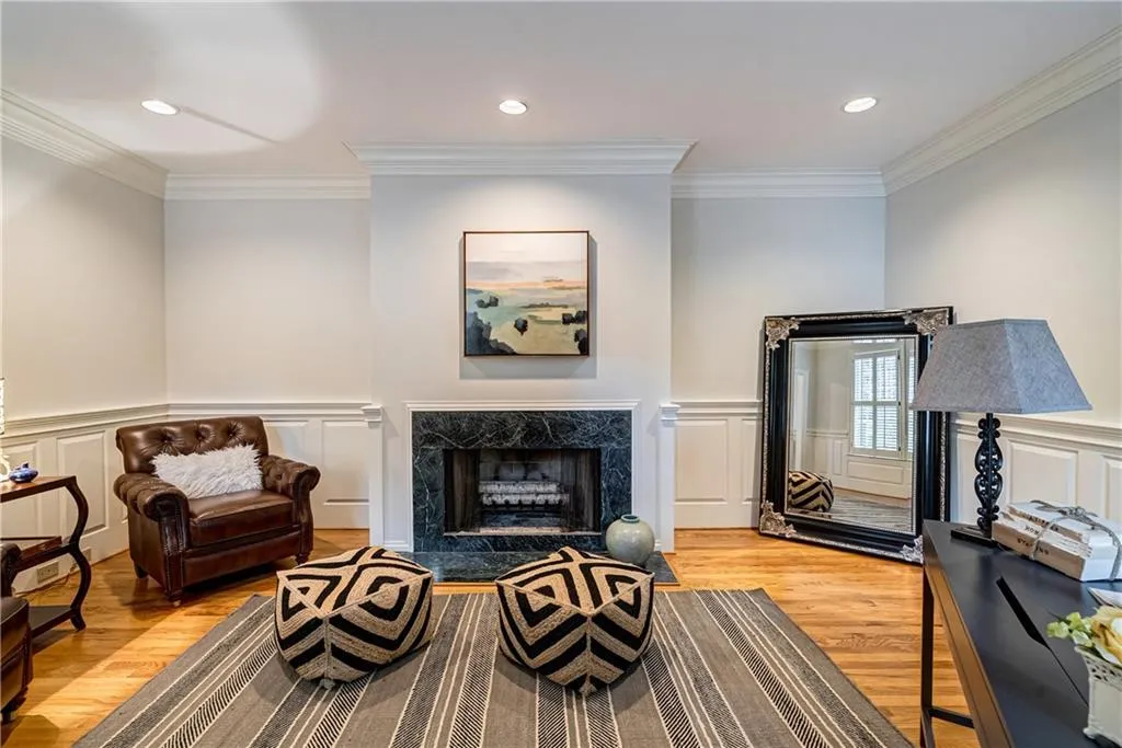 960 Winding Creek Trail, Atlanta, Georgia 30328, 5 Bedrooms Bedrooms, ,5 BathroomsBathrooms,Residential,Sold,960 Winding Creek Trail,6734647
