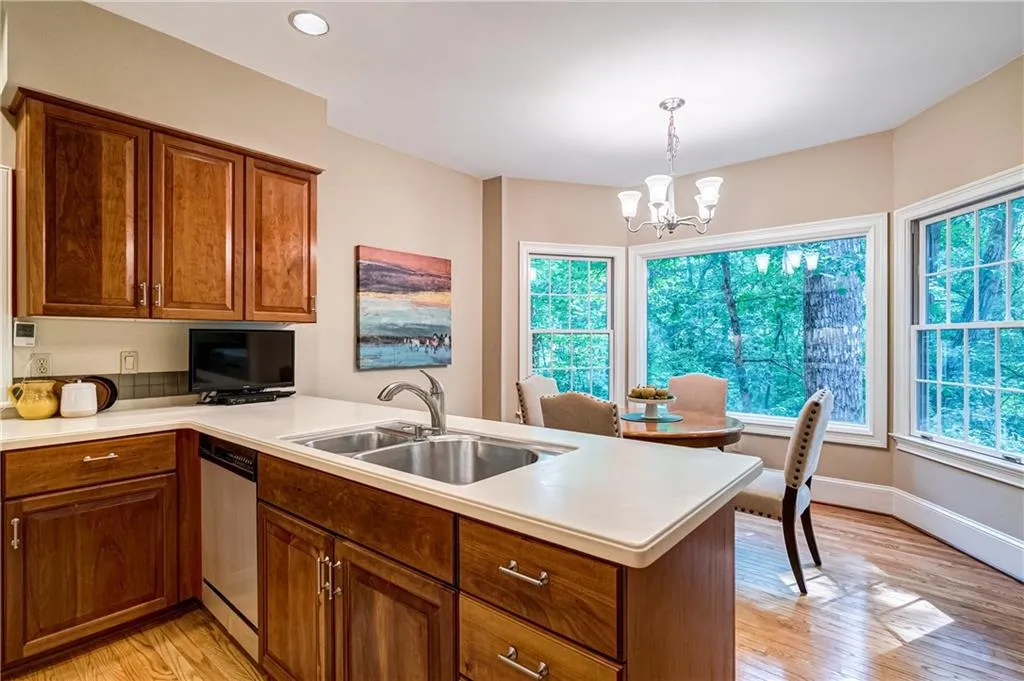 960 Winding Creek Trail, Atlanta, Georgia 30328, 5 Bedrooms Bedrooms, ,5 BathroomsBathrooms,Residential,Sold,960 Winding Creek Trail,6734647