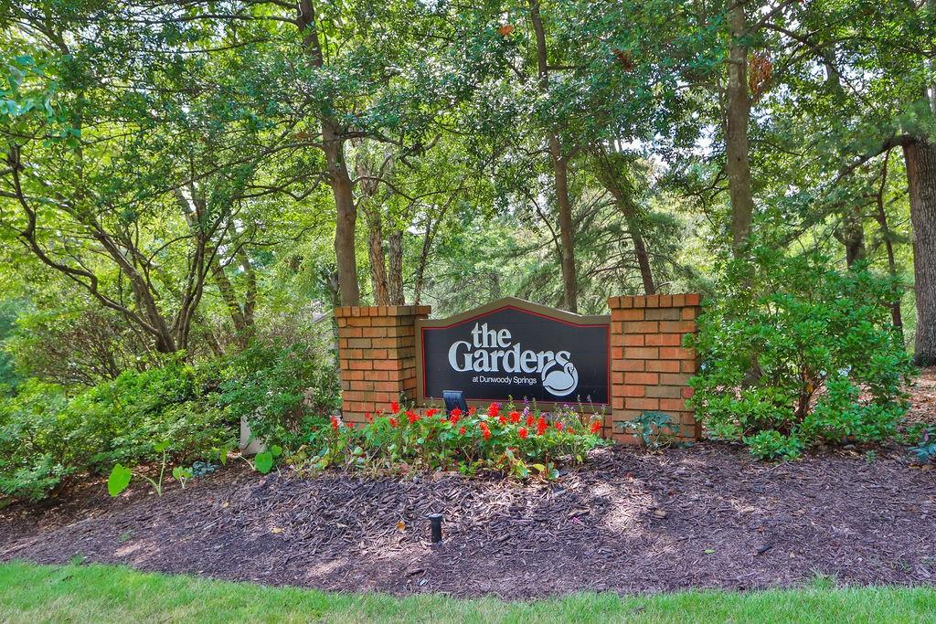 506 Garden Court, Atlanta, Georgia 30328, 3 Bedrooms Bedrooms, ,2 BathroomsBathrooms,Residential,Sold,506 Garden Court,7267627