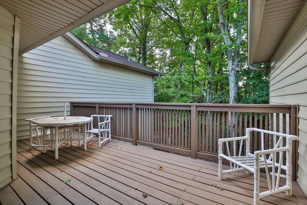 506 Garden Court, Atlanta, Georgia 30328, 3 Bedrooms Bedrooms, ,2 BathroomsBathrooms,Residential,Sold,506 Garden Court,7267627