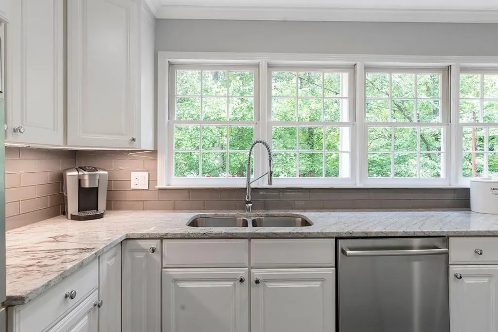 215 River Springs Drive, Sandy Springs, Georgia 30328, 5 Bedrooms Bedrooms, ,3 BathroomsBathrooms,Residential,Sold,215 River Springs Drive,7051248