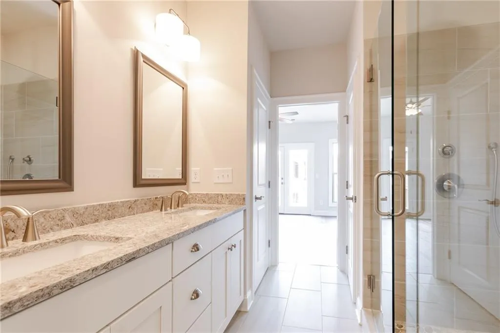 4203 Deming Circle Unit 82, Sandy Springs, Georgia 30342, 2 Bedrooms Bedrooms, ,2 BathroomsBathrooms,Residential,Sold,4203 Deming Circle Unit 82,6547281