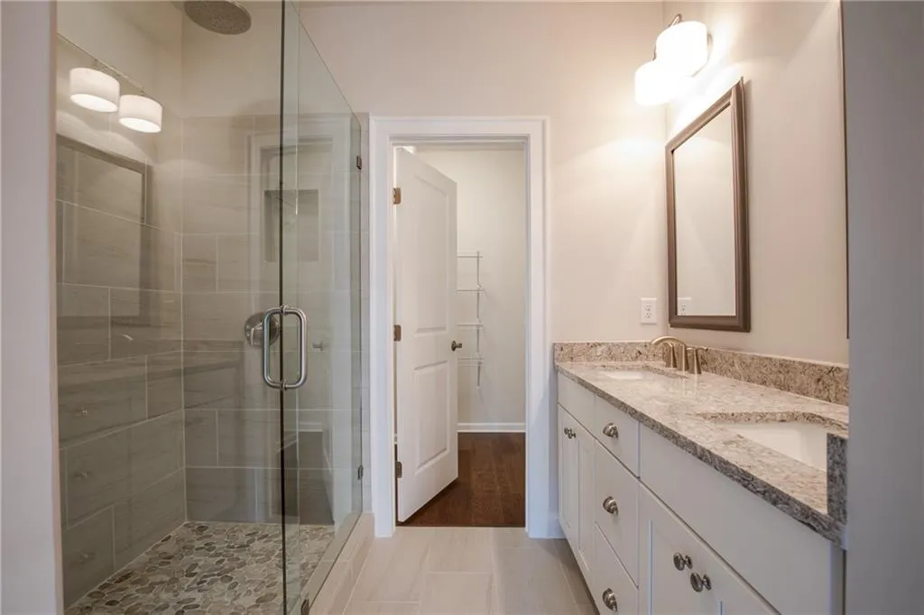 4203 Deming Circle Unit 82, Sandy Springs, Georgia 30342, 2 Bedrooms Bedrooms, ,2 BathroomsBathrooms,Residential,Sold,4203 Deming Circle Unit 82,6547281