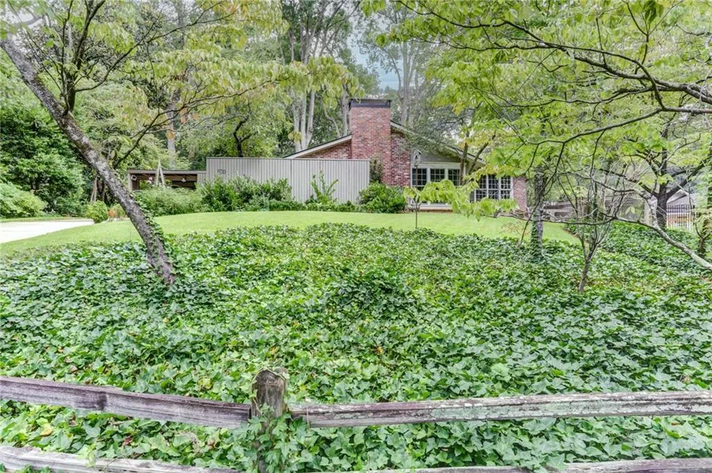 Registered wildlife and nature sanctuary welcomes you home!