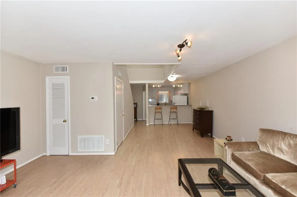 346 Carpenter Drive Unit 85, Atlanta, Georgia 30328, 2 Bedrooms Bedrooms, ,1 BathroomBathrooms,Residential,Sold,346 Carpenter Drive Unit 85,5961813