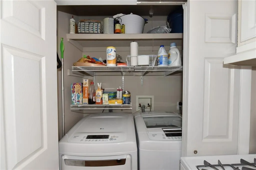 346 Carpenter Drive Unit 85, Atlanta, Georgia 30328, 2 Bedrooms Bedrooms, ,1 BathroomBathrooms,Residential,Sold,346 Carpenter Drive Unit 85,5961813