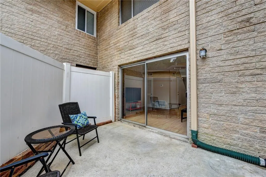 346 Carpenter Drive Unit 85, Atlanta, Georgia 30328, 2 Bedrooms Bedrooms, ,1 BathroomBathrooms,Residential,Sold,346 Carpenter Drive Unit 85,5961813