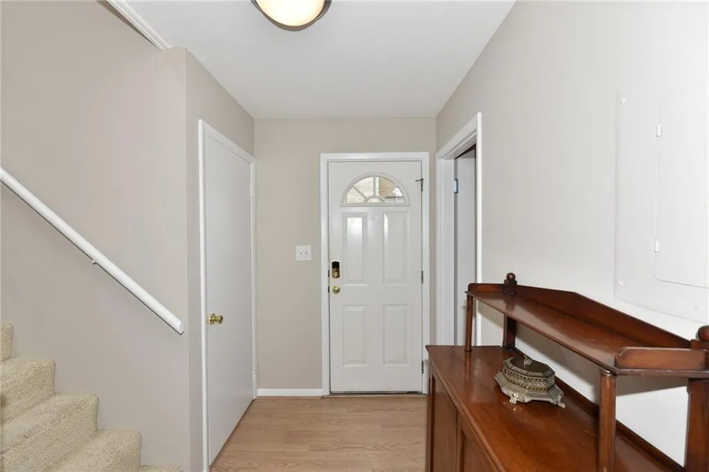 346 Carpenter Drive Unit 85, Atlanta, Georgia 30328, 2 Bedrooms Bedrooms, ,1 BathroomBathrooms,Residential,Sold,346 Carpenter Drive Unit 85,5961813