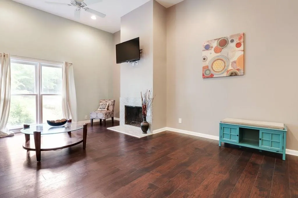 201 Brandywine Circle, Sandy Springs, Georgia 30350, 4 Bedrooms Bedrooms, ,3 BathroomsBathrooms,Residential,Sold,201 Brandywine Circle,6727133