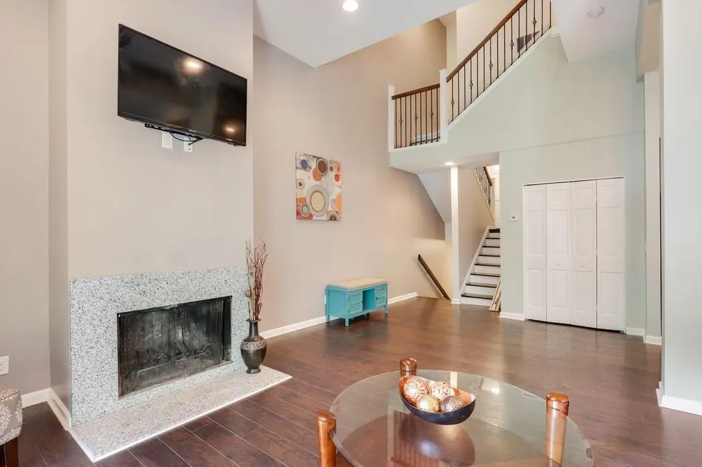 201 Brandywine Circle, Sandy Springs, Georgia 30350, 4 Bedrooms Bedrooms, ,3 BathroomsBathrooms,Residential,Sold,201 Brandywine Circle,6727133