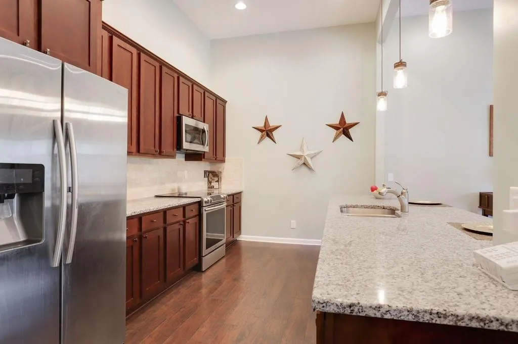 201 Brandywine Circle, Sandy Springs, Georgia 30350, 4 Bedrooms Bedrooms, ,3 BathroomsBathrooms,Residential,Sold,201 Brandywine Circle,6727133
