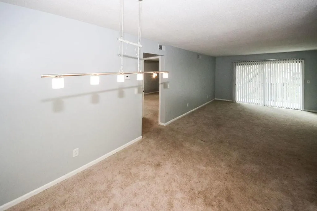 6851 Roswell Road Unit G-7, Atlanta, Georgia 30328, 1 Bedroom Bedrooms, ,1 BathroomBathrooms,Residential,Sold,6851 Roswell Road Unit G-7,6695538