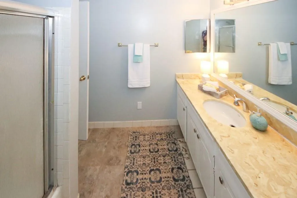 6851 Roswell Road Unit G-7, Atlanta, Georgia 30328, 1 Bedroom Bedrooms, ,1 BathroomBathrooms,Residential,Sold,6851 Roswell Road Unit G-7,6695538