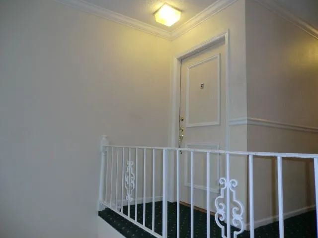 6851 Roswell Road Ne Unit J21, Sandy Springs, Georgia 30328, 1 Bedroom Bedrooms, ,1 BathroomBathrooms,Residential,Sold,6851 Roswell Road Ne Unit J21,6908718