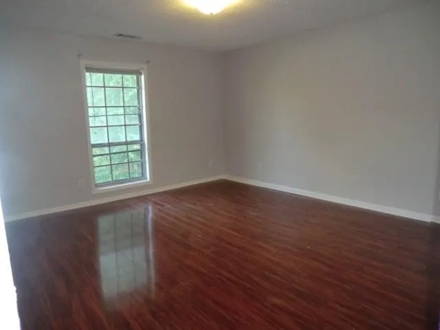 6851 Roswell Road Ne Unit J21, Sandy Springs, Georgia 30328, 1 Bedroom Bedrooms, ,1 BathroomBathrooms,Residential,Sold,6851 Roswell Road Ne Unit J21,6908718