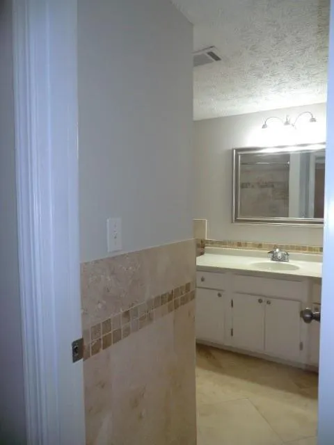 6851 Roswell Road Ne Unit J21, Sandy Springs, Georgia 30328, 1 Bedroom Bedrooms, ,1 BathroomBathrooms,Residential,Sold,6851 Roswell Road Ne Unit J21,6908718