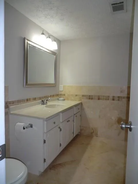 6851 Roswell Road Ne Unit J21, Sandy Springs, Georgia 30328, 1 Bedroom Bedrooms, ,1 BathroomBathrooms,Residential,Sold,6851 Roswell Road Ne Unit J21,6908718