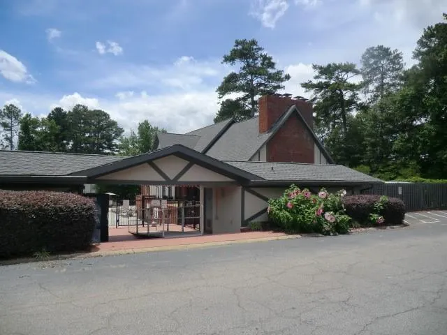 6851 Roswell Road Ne Unit J21, Sandy Springs, Georgia 30328, 1 Bedroom Bedrooms, ,1 BathroomBathrooms,Residential,Sold,6851 Roswell Road Ne Unit J21,6908718