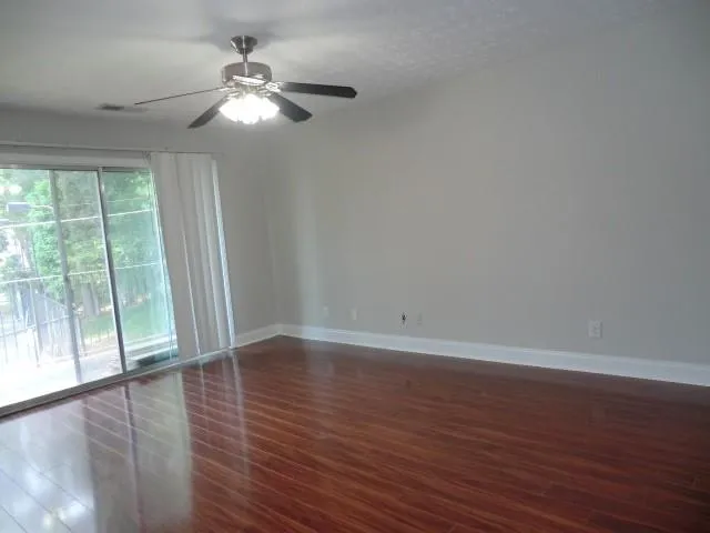 6851 Roswell Road Ne Unit J21, Sandy Springs, Georgia 30328, 1 Bedroom Bedrooms, ,1 BathroomBathrooms,Residential,Sold,6851 Roswell Road Ne Unit J21,6908718
