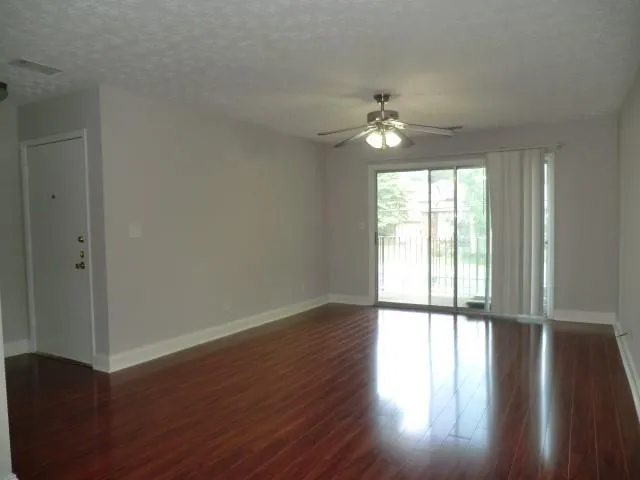 6851 Roswell Road Ne Unit J21, Sandy Springs, Georgia 30328, 1 Bedroom Bedrooms, ,1 BathroomBathrooms,Residential,Sold,6851 Roswell Road Ne Unit J21,6908718
