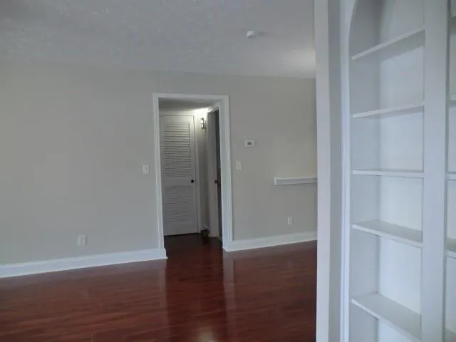 6851 Roswell Road Ne Unit J21, Sandy Springs, Georgia 30328, 1 Bedroom Bedrooms, ,1 BathroomBathrooms,Residential,Sold,6851 Roswell Road Ne Unit J21,6908718