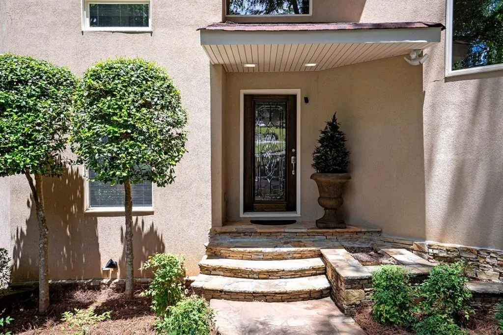 255 River North Drive, Sandy Springs, Georgia 30328, 3 Bedrooms Bedrooms, ,3 BathroomsBathrooms,Residential,Sold,255 River North Drive,7235394