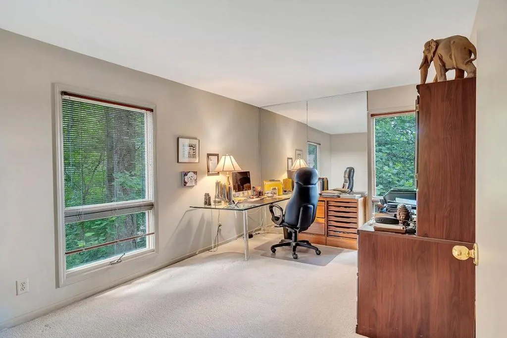 255 River North Drive, Sandy Springs, Georgia 30328, 3 Bedrooms Bedrooms, ,3 BathroomsBathrooms,Residential,Sold,255 River North Drive,7235394