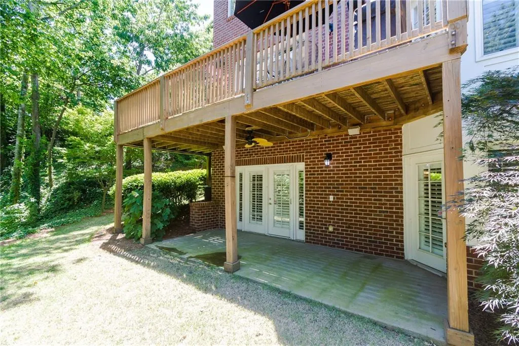 5405 Glenridge Hill Ne, Atlanta, Georgia 30342, 4 Bedrooms Bedrooms, ,4 BathroomsBathrooms,Residential,Sold,5405 Glenridge Hill Ne,5847287