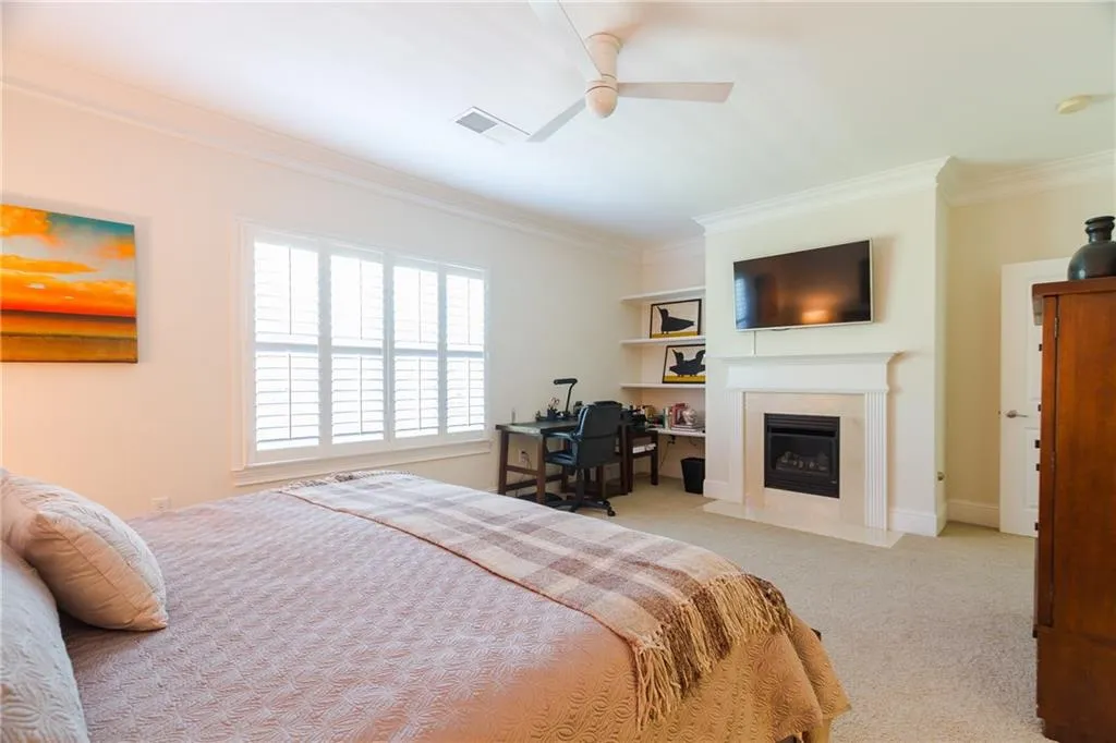 5405 Glenridge Hill Ne, Atlanta, Georgia 30342, 4 Bedrooms Bedrooms, ,4 BathroomsBathrooms,Residential,Sold,5405 Glenridge Hill Ne,5847287
