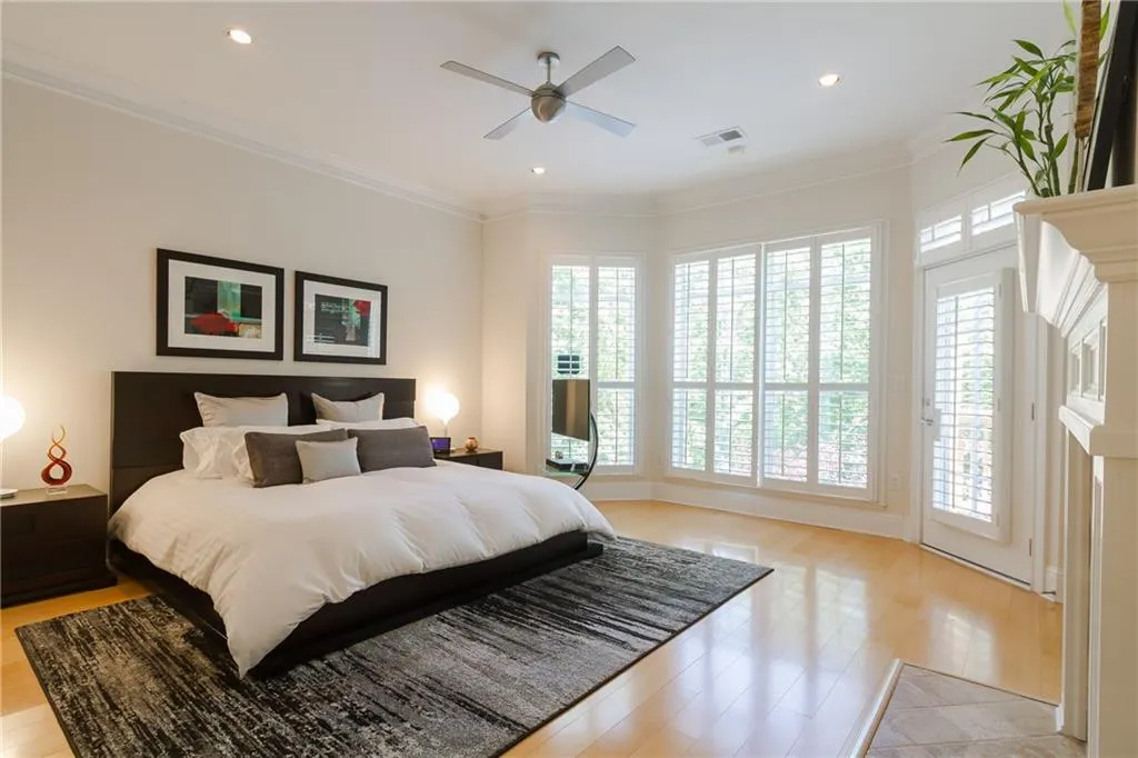 5405 Glenridge Hill Ne, Atlanta, Georgia 30342, 4 Bedrooms Bedrooms, ,4 BathroomsBathrooms,Residential,Sold,5405 Glenridge Hill Ne,5847287