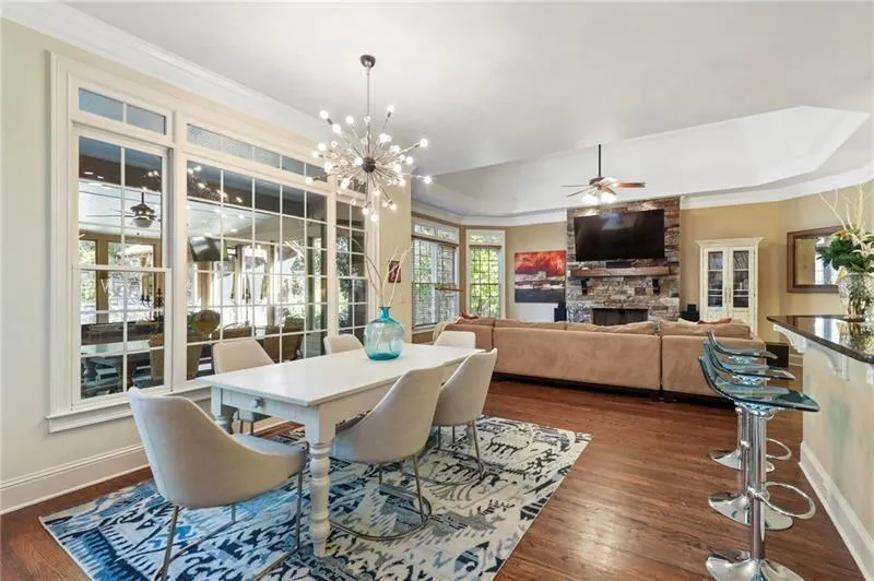 485 Londonberry Road, Sandy Springs, Georgia 30327, 6 Bedrooms Bedrooms, ,5 BathroomsBathrooms,Residential,Sold,485 Londonberry Road,6787745