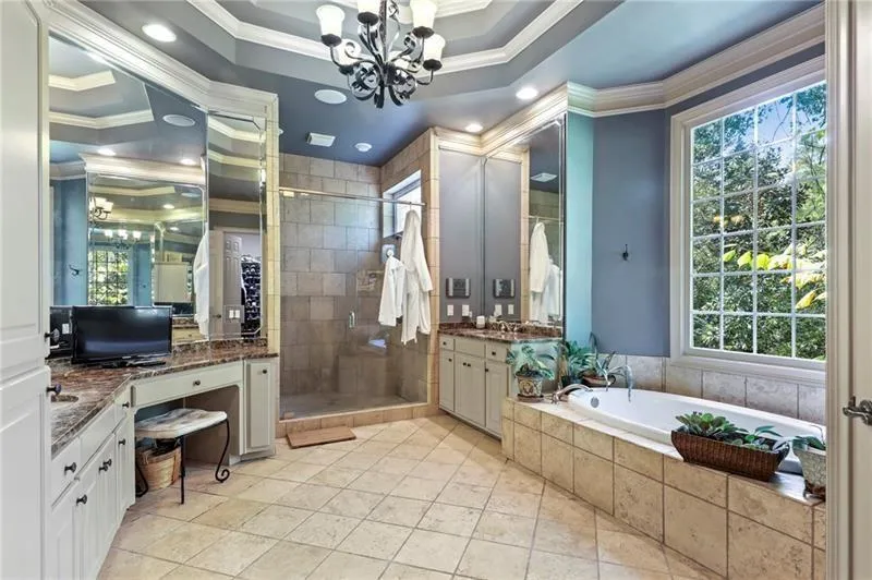 485 Londonberry Road, Sandy Springs, Georgia 30327, 6 Bedrooms Bedrooms, ,5 BathroomsBathrooms,Residential,Sold,485 Londonberry Road,6787745