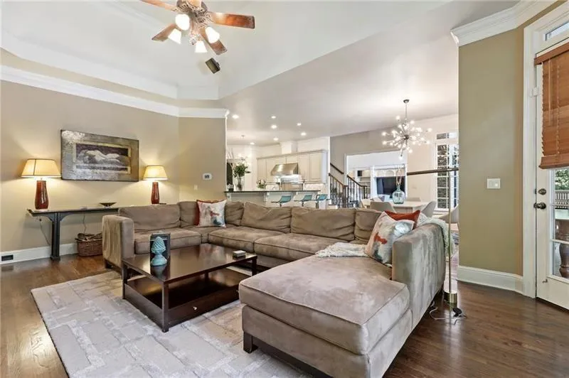 485 Londonberry Road, Sandy Springs, Georgia 30327, 6 Bedrooms Bedrooms, ,5 BathroomsBathrooms,Residential,Sold,485 Londonberry Road,6787745