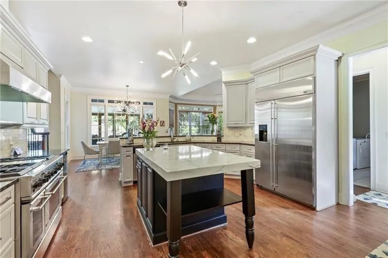 485 Londonberry Road, Sandy Springs, Georgia 30327, 6 Bedrooms Bedrooms, ,5 BathroomsBathrooms,Residential,Sold,485 Londonberry Road,6787745