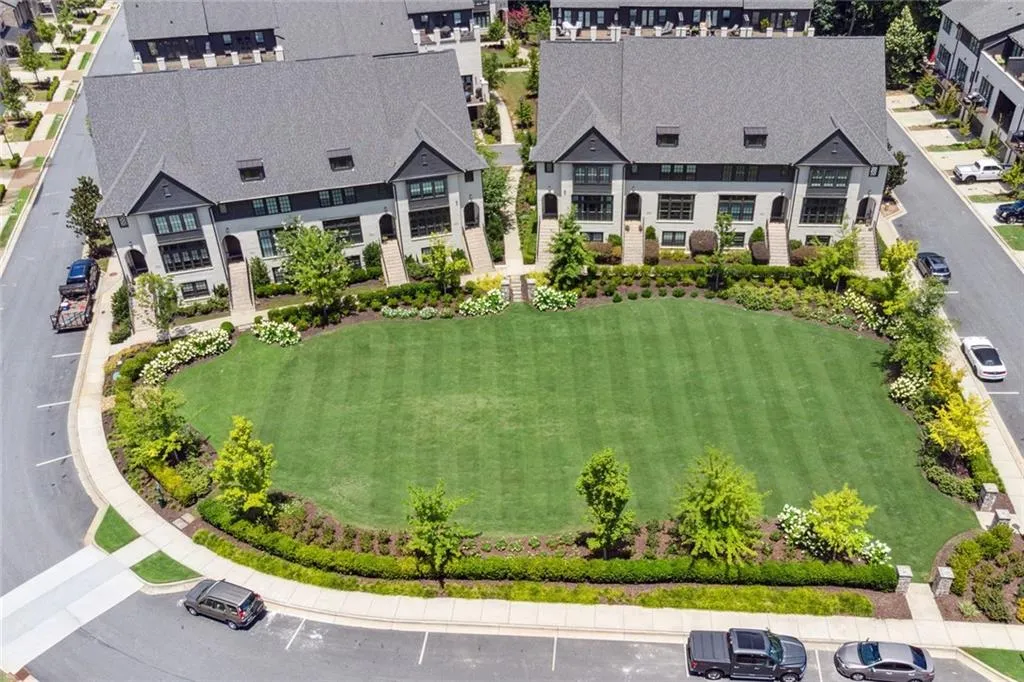 6402 Radiant Trace, Atlanta, Georgia 30328, 3 Bedrooms Bedrooms, ,4 BathroomsBathrooms,Residential,Sold,6402 Radiant Trace,7085507