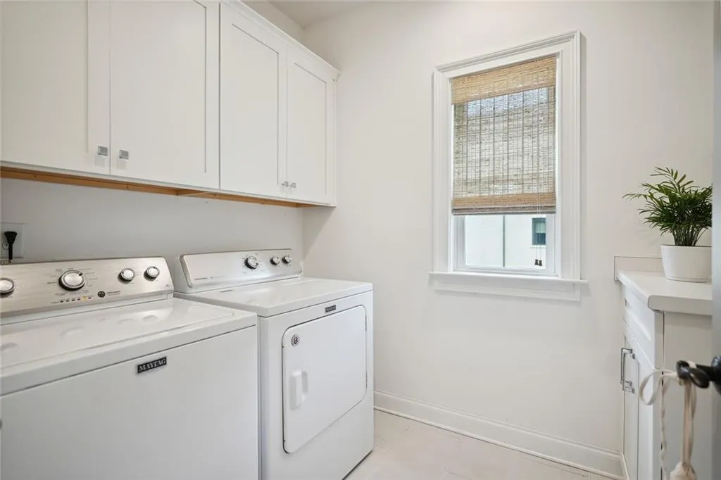 6402 Radiant Trace, Atlanta, Georgia 30328, 3 Bedrooms Bedrooms, ,4 BathroomsBathrooms,Residential,Sold,6402 Radiant Trace,7085507