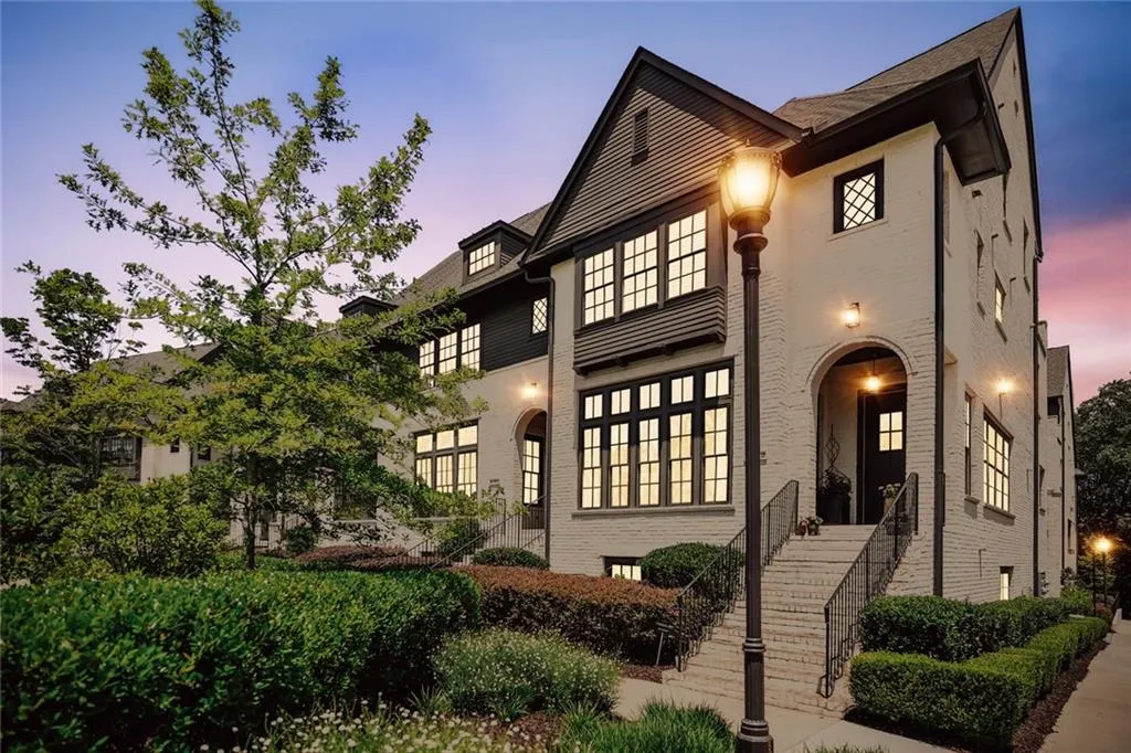 6402 Radiant Trace, Atlanta, Georgia 30328, 3 Bedrooms Bedrooms, ,4 BathroomsBathrooms,Residential,Sold,6402 Radiant Trace,7085507