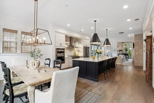 6402 Radiant Trace, Atlanta, Georgia 30328, 3 Bedrooms Bedrooms, ,4 BathroomsBathrooms,Residential,Sold,6402 Radiant Trace,7085507