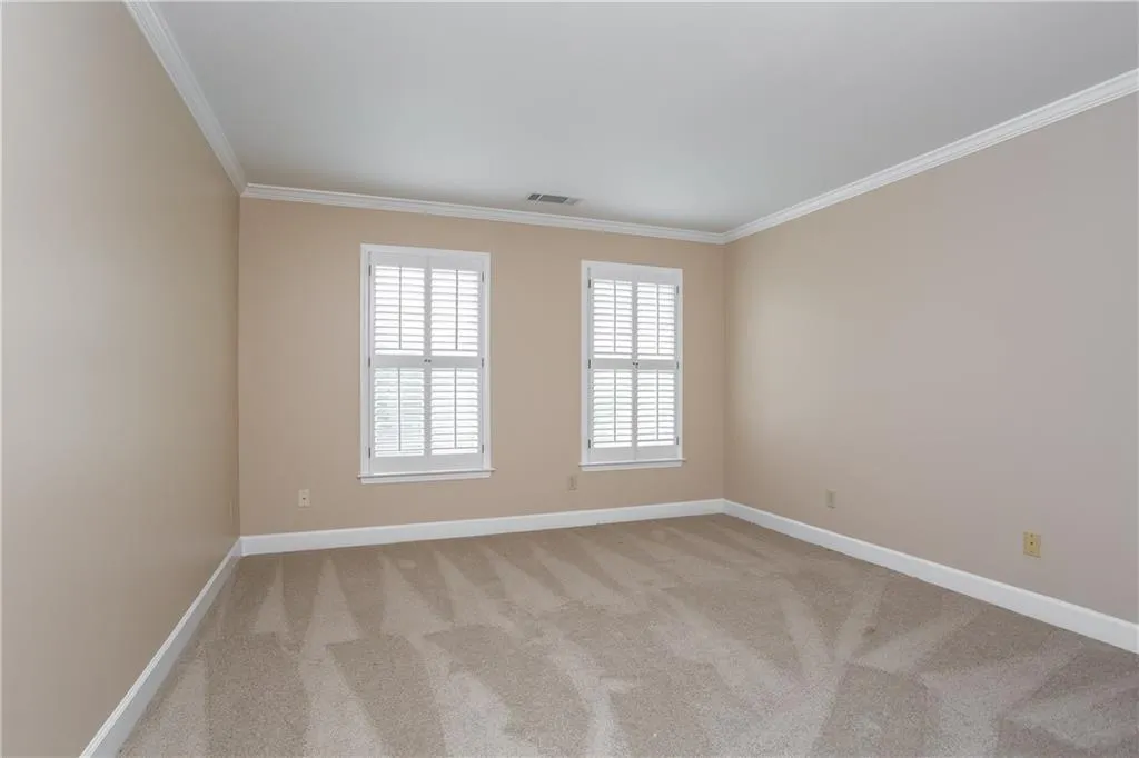 200 Grogans Landing, Sandy Springs, Georgia 30350, 5 Bedrooms Bedrooms, ,4 BathroomsBathrooms,Residential,Sold,200 Grogans Landing,5868141