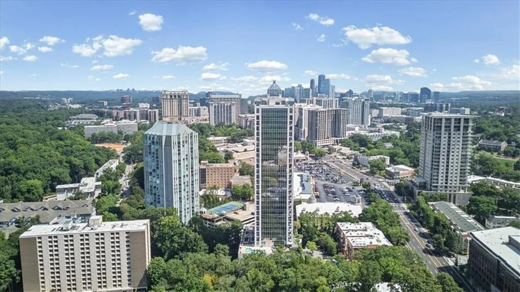 2828 Peachtree Road Nw Unit 1002, Atlanta, Georgia 30305, 2 Bedrooms Bedrooms, 0 ,2 BathroomsBathrooms,Residential,For Sale,2828 Peachtree Road Nw Unit 1002,7829853