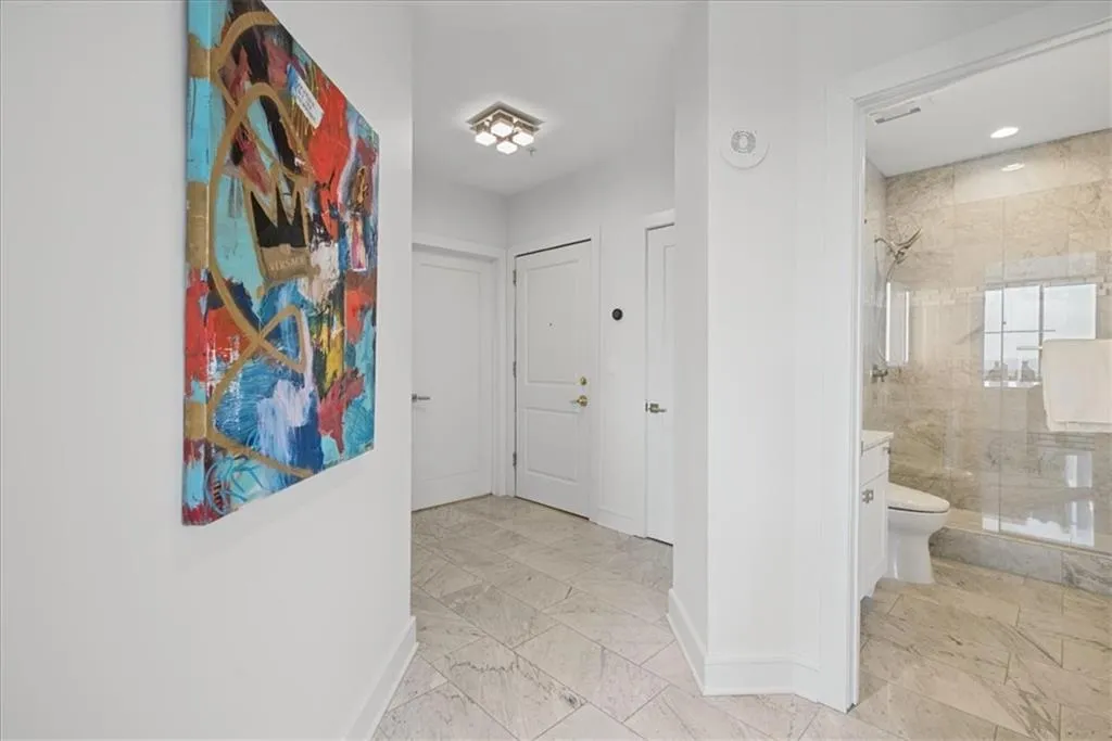 2828 Peachtree Road Nw Unit 1002, Atlanta, Georgia 30305, 2 Bedrooms Bedrooms, 0 ,2 BathroomsBathrooms,Residential,For Sale,2828 Peachtree Road Nw Unit 1002,7829853