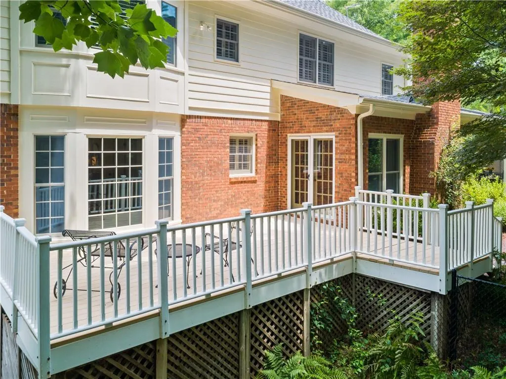 1585 Bakers Glen Drive, Sandy Springs, Georgia 30350, 5 Bedrooms Bedrooms, ,5 BathroomsBathrooms,Residential,Sold,1585 Bakers Glen Drive,6910991