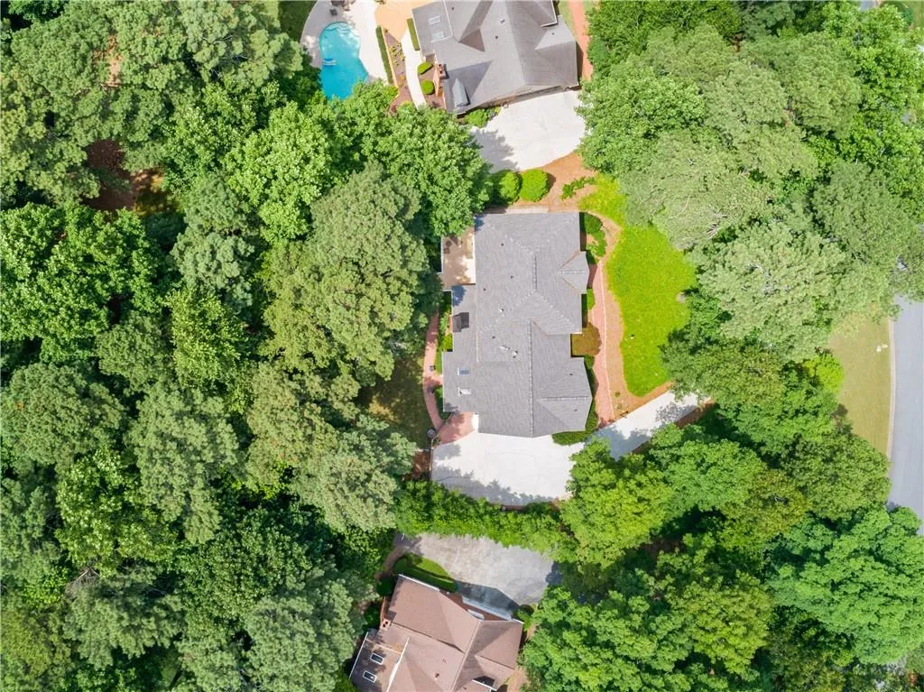 1585 Bakers Glen Drive, Sandy Springs, Georgia 30350, 5 Bedrooms Bedrooms, ,5 BathroomsBathrooms,Residential,Sold,1585 Bakers Glen Drive,6910991