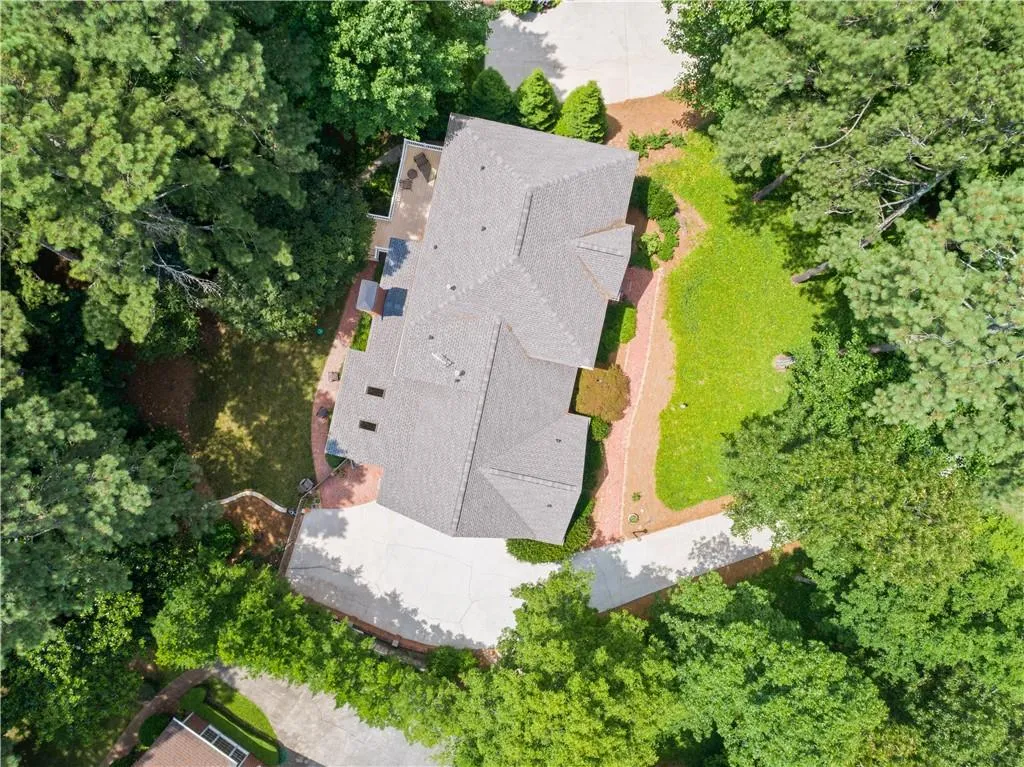 1585 Bakers Glen Drive, Sandy Springs, Georgia 30350, 5 Bedrooms Bedrooms, ,5 BathroomsBathrooms,Residential,Sold,1585 Bakers Glen Drive,6910991