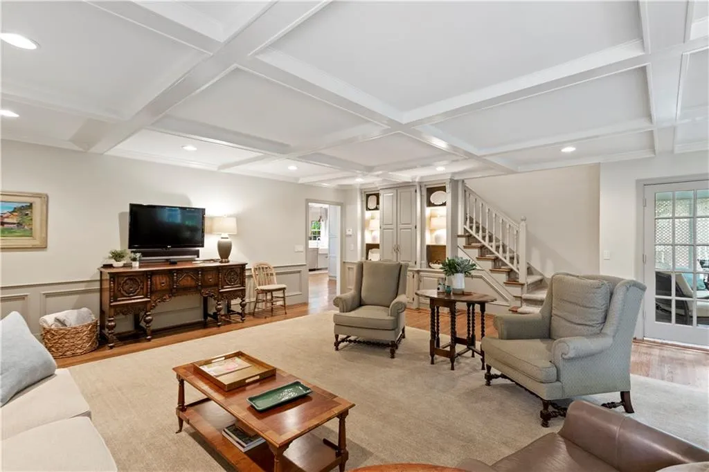 1585 Bakers Glen Drive, Sandy Springs, Georgia 30350, 5 Bedrooms Bedrooms, ,5 BathroomsBathrooms,Residential,Sold,1585 Bakers Glen Drive,6910991