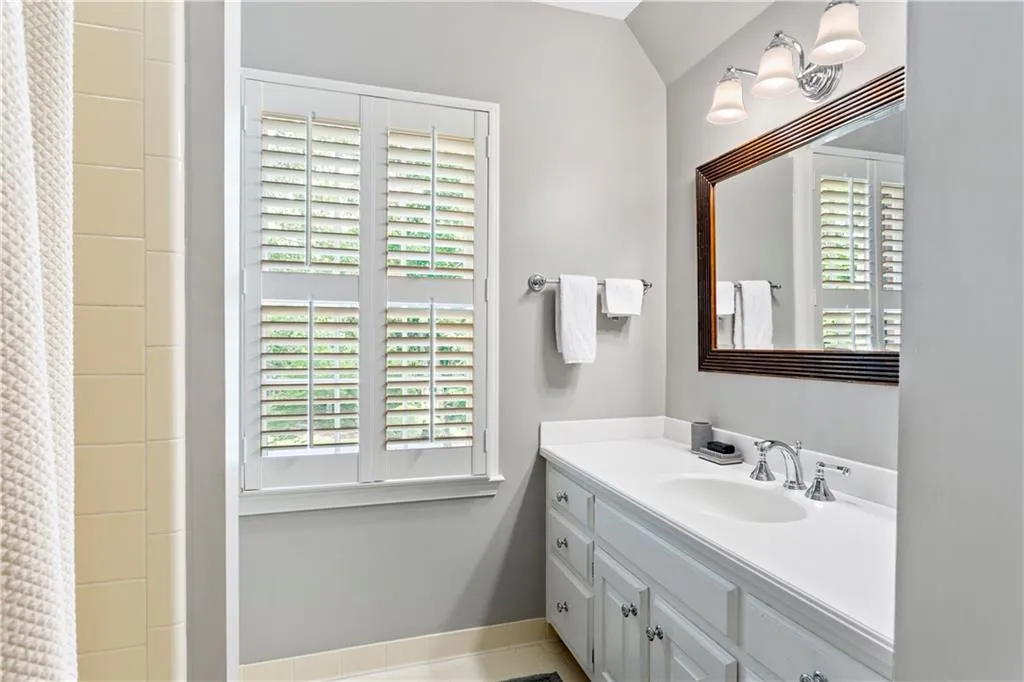 1585 Bakers Glen Drive, Sandy Springs, Georgia 30350, 5 Bedrooms Bedrooms, ,5 BathroomsBathrooms,Residential,Sold,1585 Bakers Glen Drive,6910991