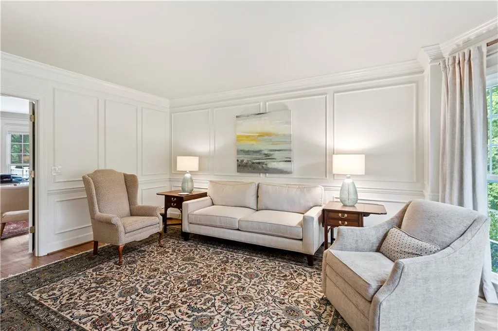 1585 Bakers Glen Drive, Sandy Springs, Georgia 30350, 5 Bedrooms Bedrooms, ,5 BathroomsBathrooms,Residential,Sold,1585 Bakers Glen Drive,6910991